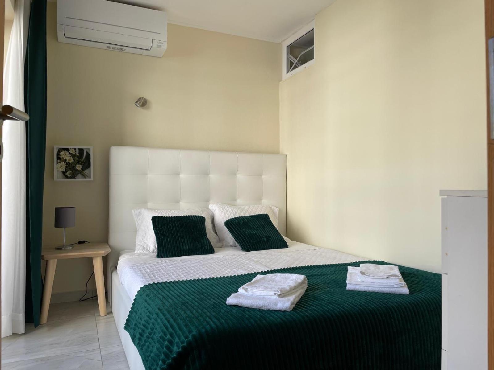 T2 With Pool, 300M From The Beach Portimao Exterior photo